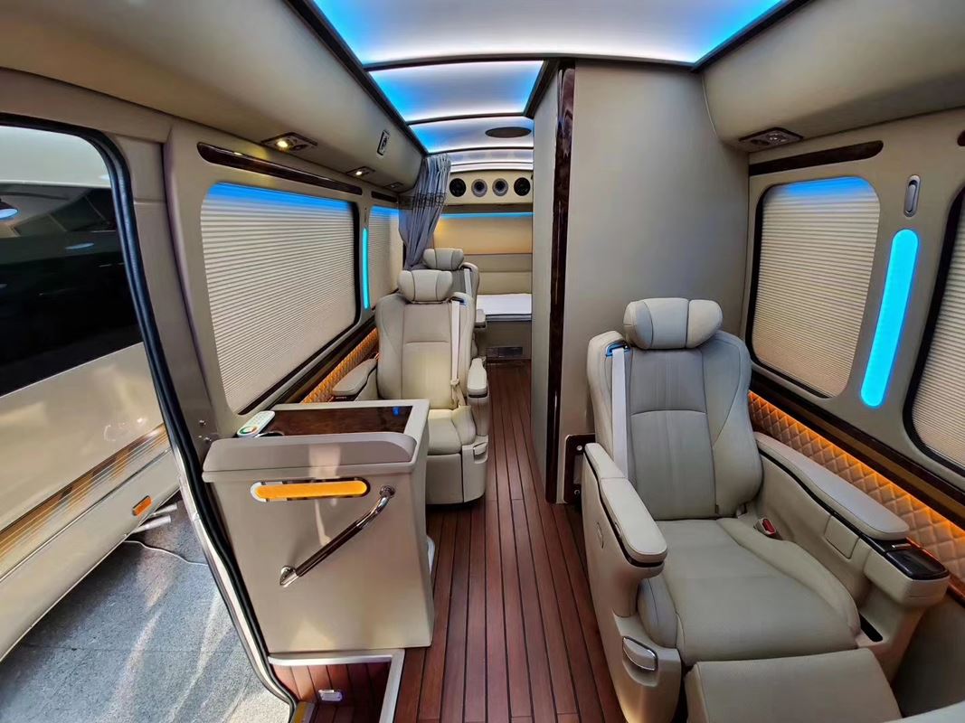 Business Car İç Modifikasyonu Yükseltme Lüks İç Mekan