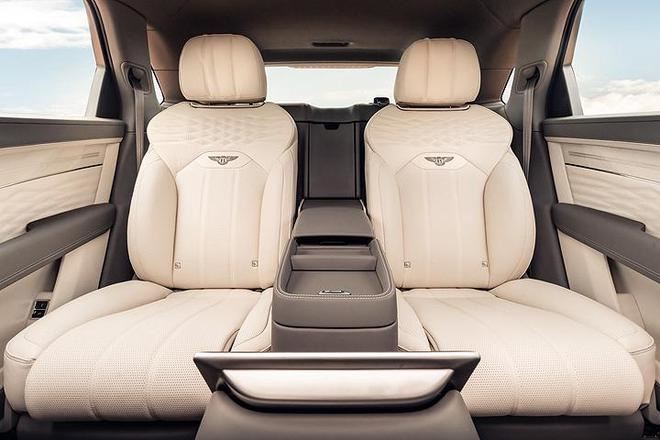 Tarihin En Lüks Araba Koltuğu Olarak Bilinen Bentley, Bentayga EWB Havacılık ...