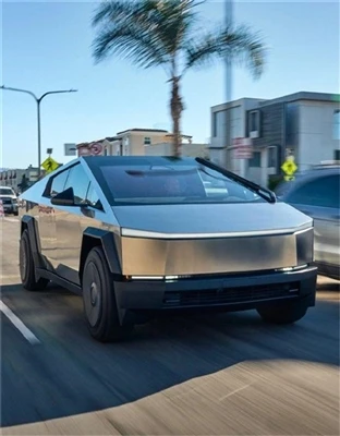 Tesla Cybertruck HD detay gösterimi