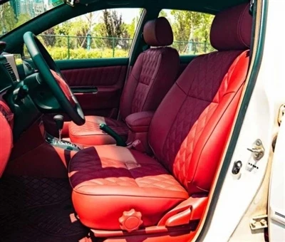 Yaşlı Adamın Eski Görünümü Değişti. Toyota Corolla İç Mekan Özelleştirilmiş Y...