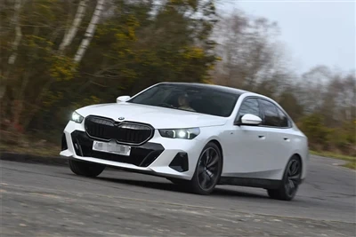 BMW 5 Serisi Markasının Çekirdeği ve Kalbi
