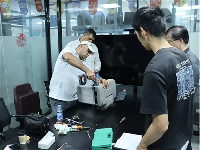 Xiamen Kench Oto Koltuğu İmalatı Yurtdışı Müşterilerini Ziyaret Etmeye Davet ...